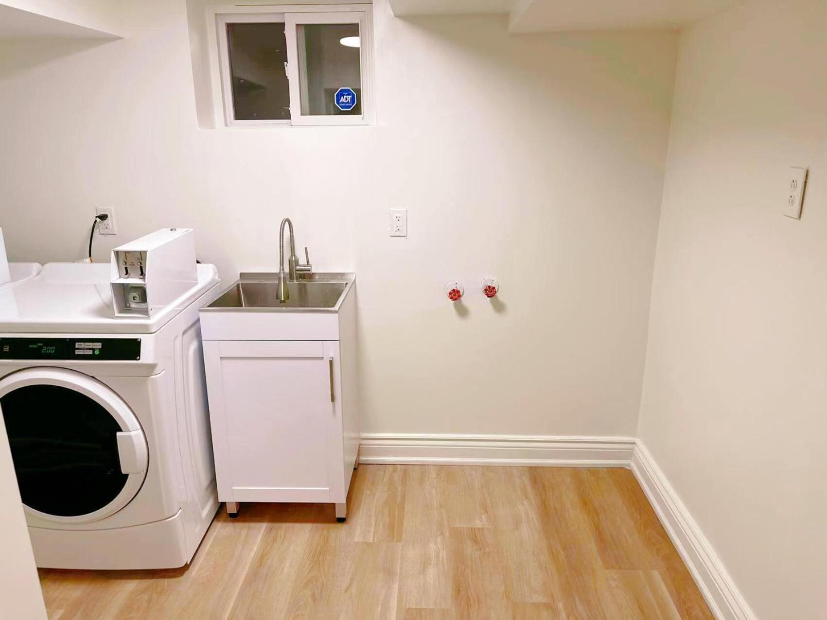 טורונטו Leaside Garden Guesthouse מראה חיצוני תמונה